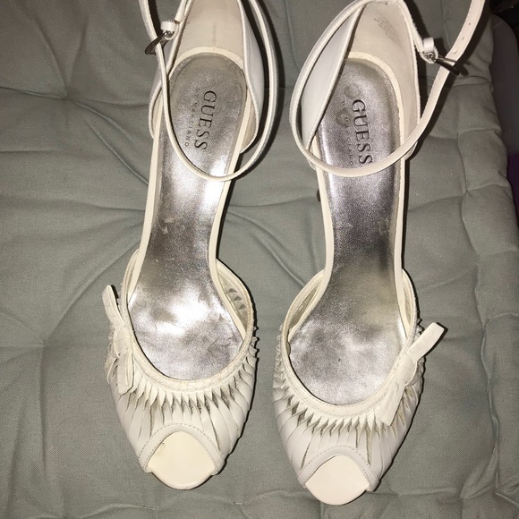 Guess ankle strap platform open toe heels - Picture 5 of 8